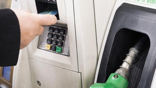 Survey: Retailers of All Sizes Still Struggling to Achieve Outdoor EMV Compliance